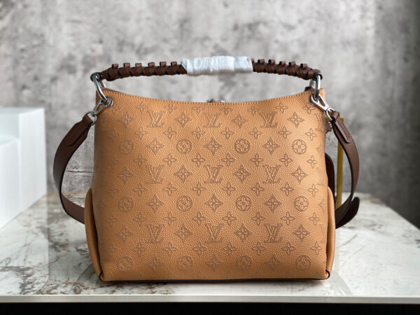 Louis Vuitton Beaubourg Hobo MM