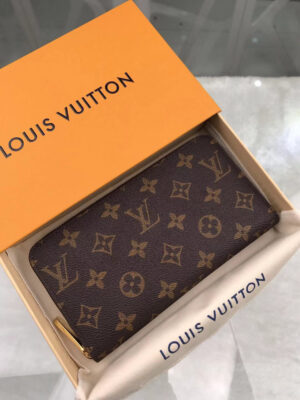 Louis Vuitton Zippy Wallet