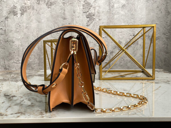 Louis Vuitton Dauphine