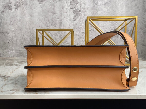 Louis Vuitton Dauphine
