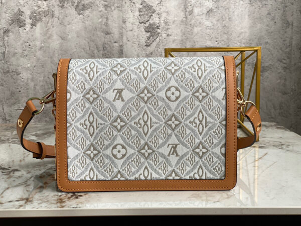 Louis Vuitton Dauphine