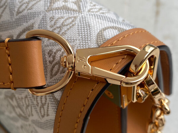 Louis Vuitton Dauphine