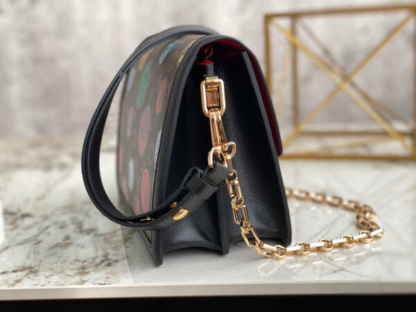 Louis Vuitton Dauphine