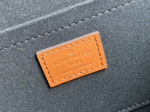 Louis Vuitton Dauphine