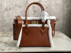 Louis Vuitton On My Side