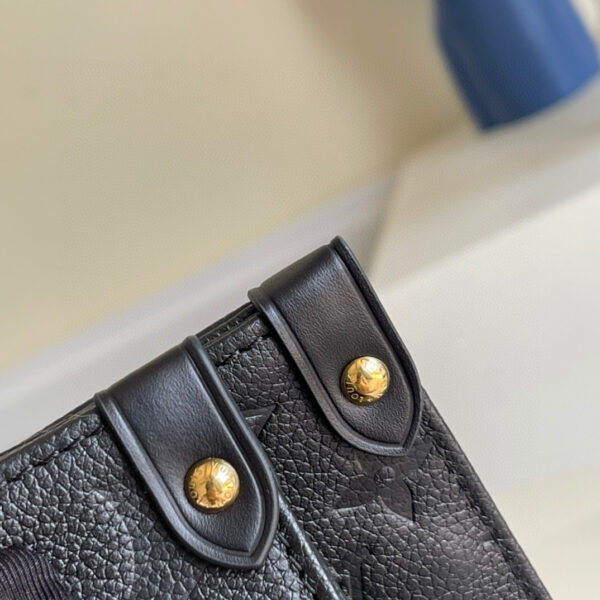 Louis Vuitton OnTheGo MM