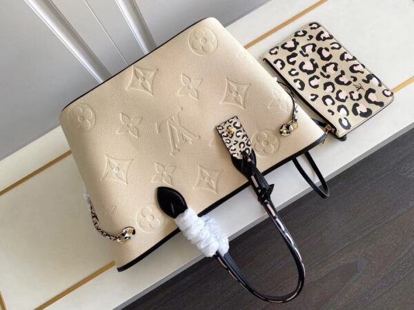 Louis Vuitton Neverfull MM