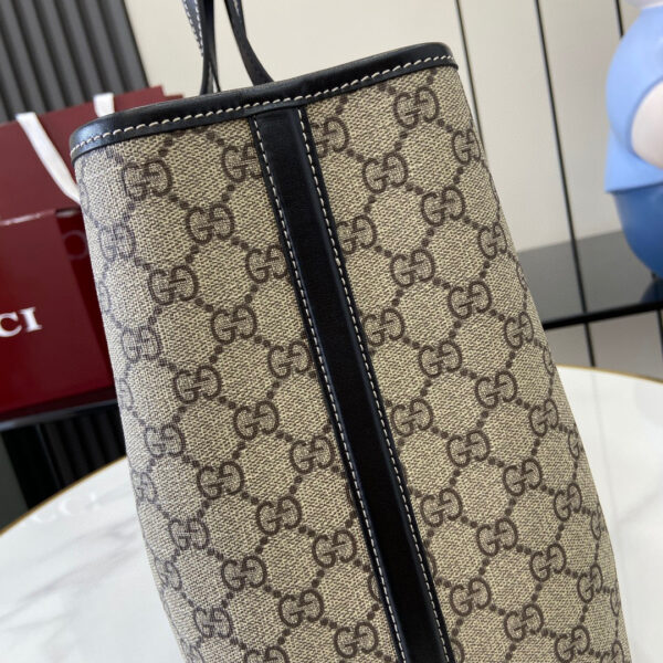 Gucci GG Emblem medium tote bag