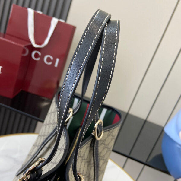 Gucci GG Emblem medium tote bag