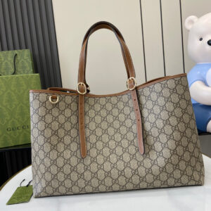 GG Emblem medium tote bag