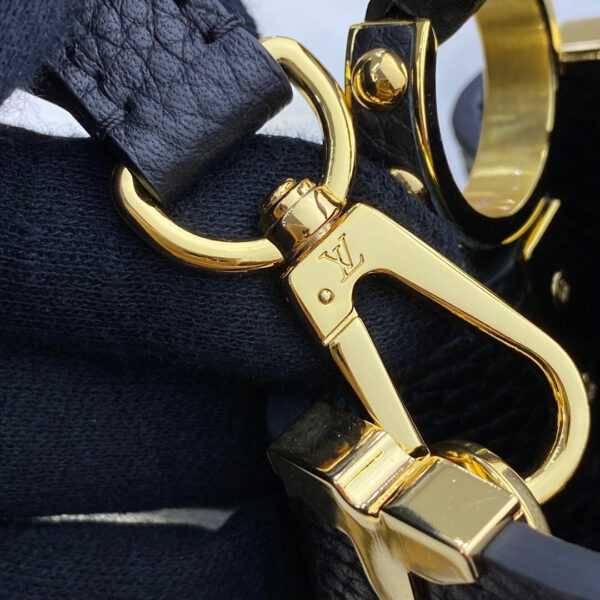 Louis Vuitton Capucines Mini