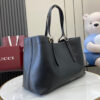 GG Emblem medium tote bag