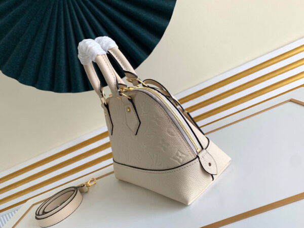 Louis Vuitton Alma BB