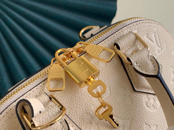Louis Vuitton Alma BB