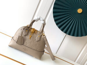 Louis Vuitton Alma BB