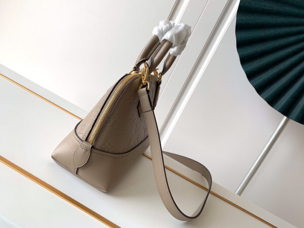 Louis Vuitton Alma BB