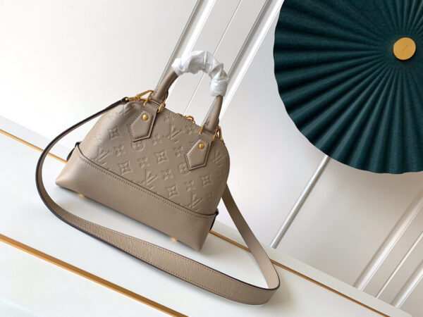 Louis Vuitton Alma BB