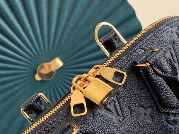 Louis Vuitton Alma