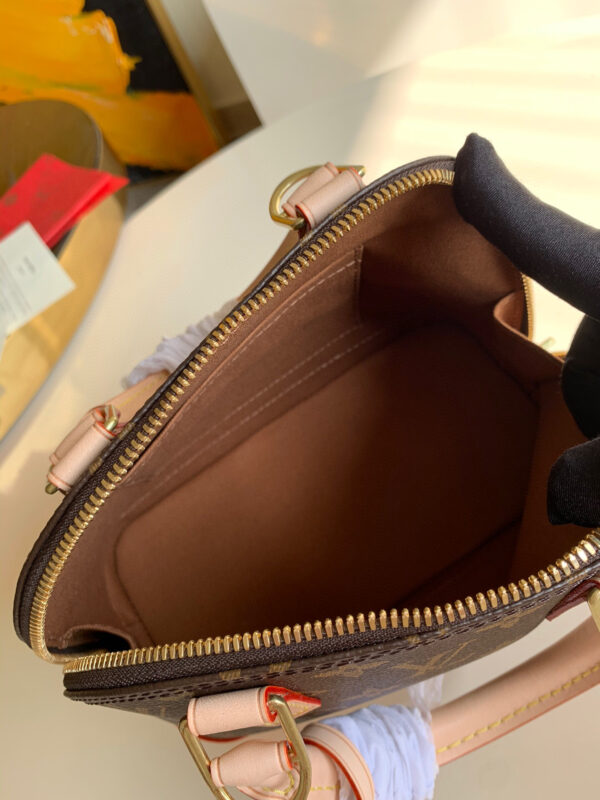 Louis Vuitton Alma BB