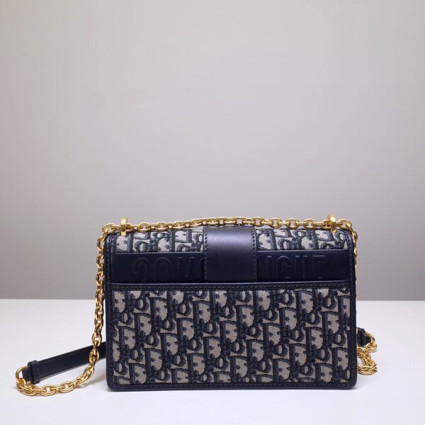 Dior Montaigne