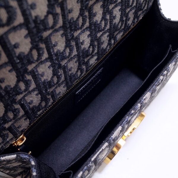 Dior Montaigne