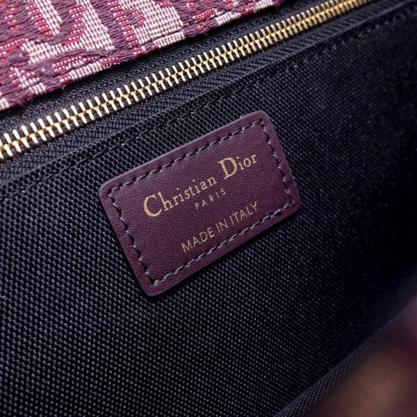 Dior Montaigne