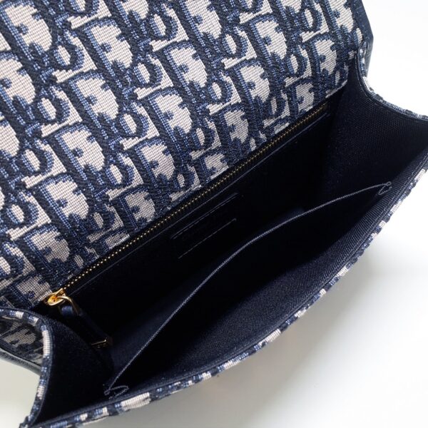 Dior Montaigne