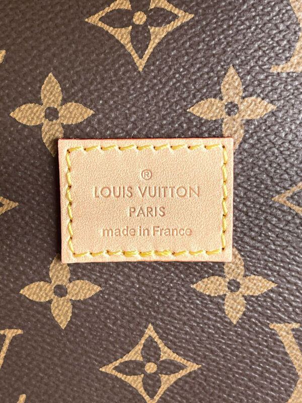 Louis Vuitton Saumur