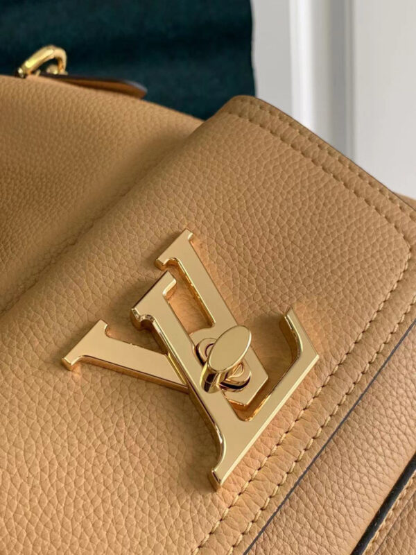 Louis Vuitton Lockme Bucket