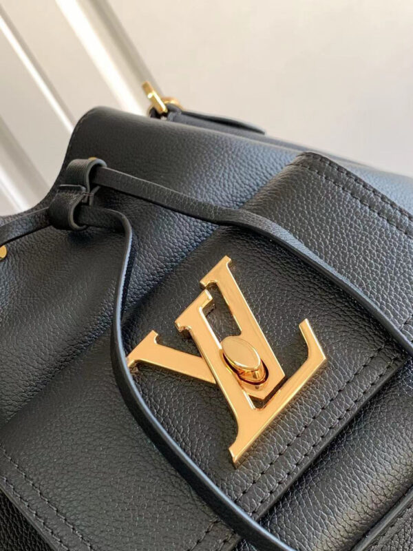 Louis Vuitton Lockme Bucket
