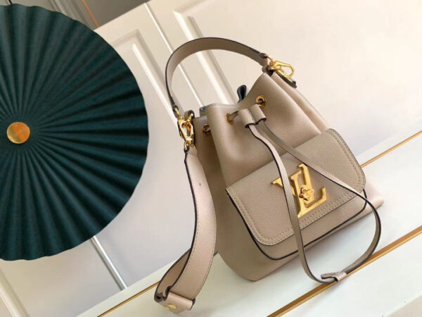 Louis Vuitton Lockme Bucket