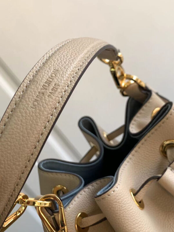 Louis Vuitton Lockme Bucket