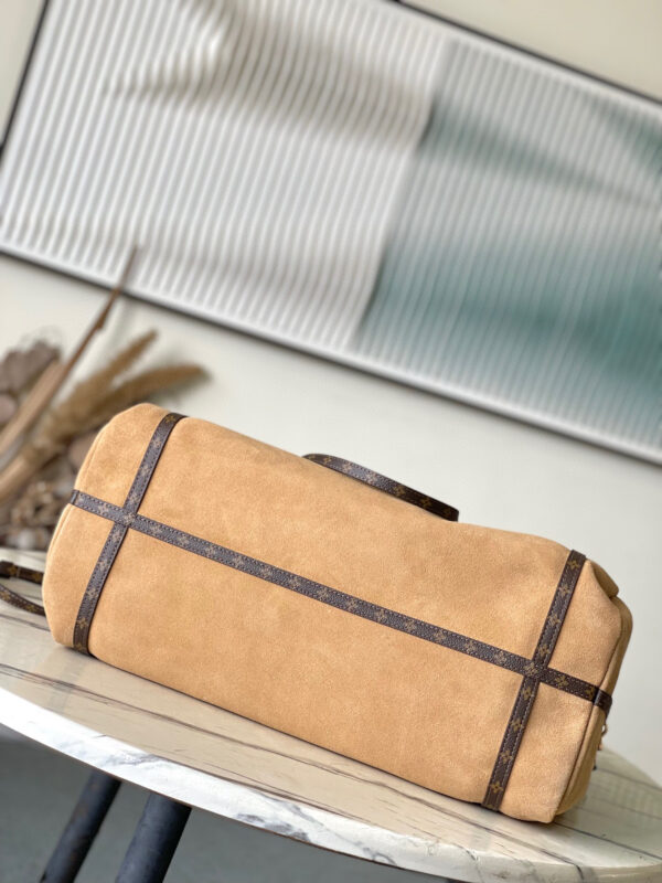 Louis Vuitton Express Travel