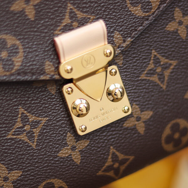 Louis Vuitton Pochette Metis