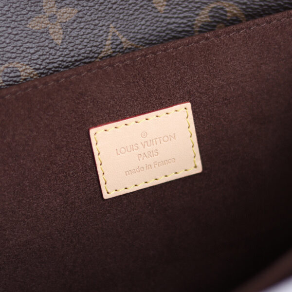 Louis Vuitton Pochette Metis