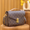 Louis Vuitton Pochette Metis