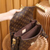 Louis Vuitton Pochette Metis