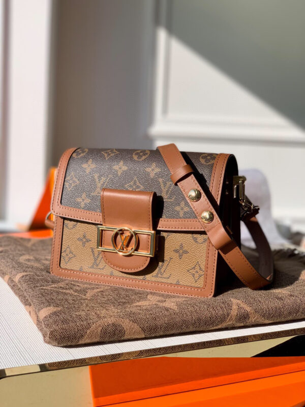 Louis Vuitton Dauphine