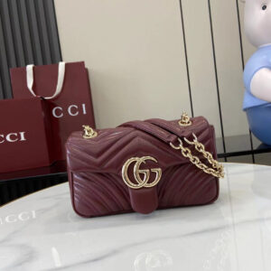 Gucci GG Marmont small shoulder bag