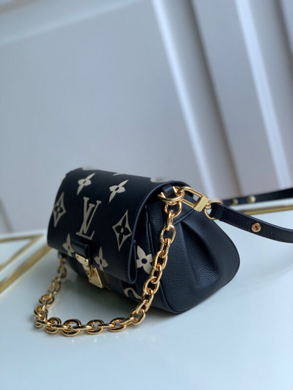 Louis Vuitton Favorite