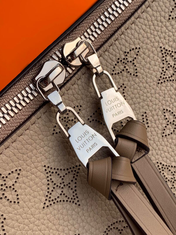 Louis Vuitton Babylone BB