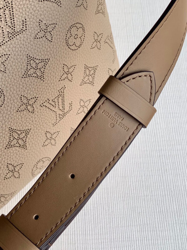 Louis Vuitton Babylone BB