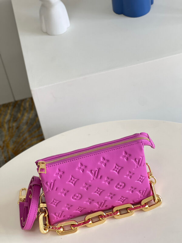 Louis Vuitton Coussin BB