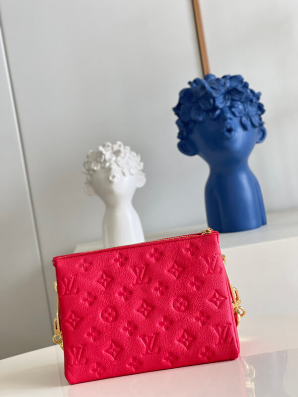 Louis Vuitton Coussin BB