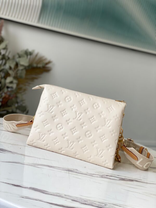 Louis Vuitton Coussin