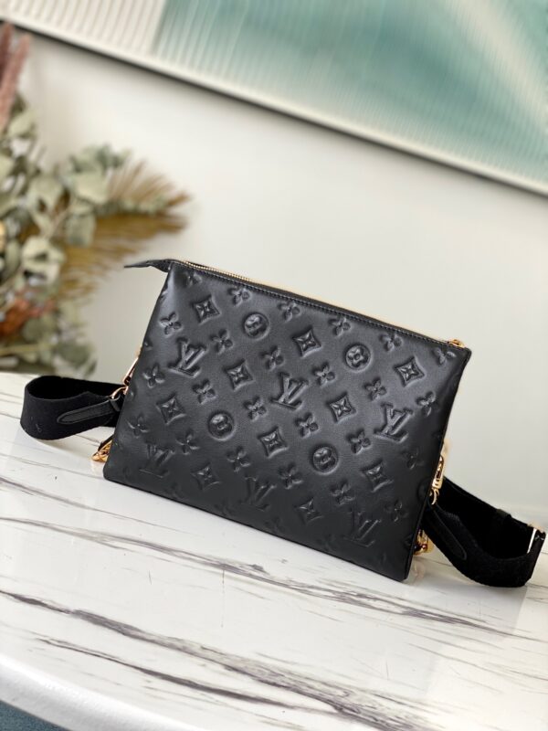 Louis Vuitton Coussin