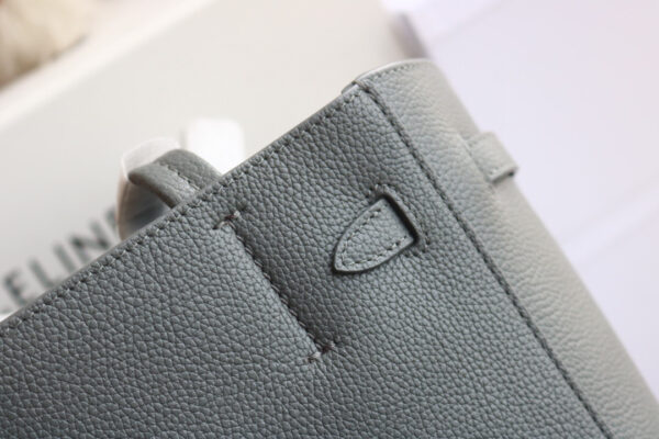Celine Cabas Phantom