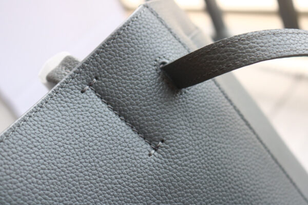 Celine Cabas Phantom