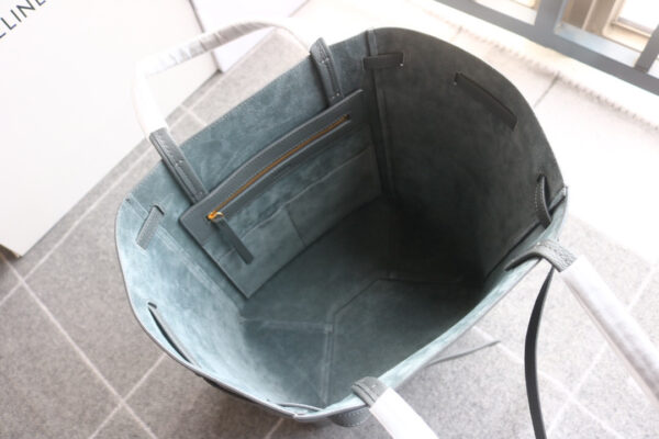 Celine Cabas Phantom