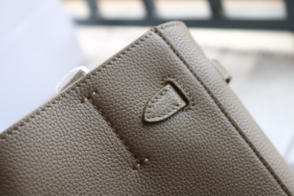 Celine Cabas Phantom